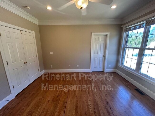 Building Photo - 1212 Auburndale Ln