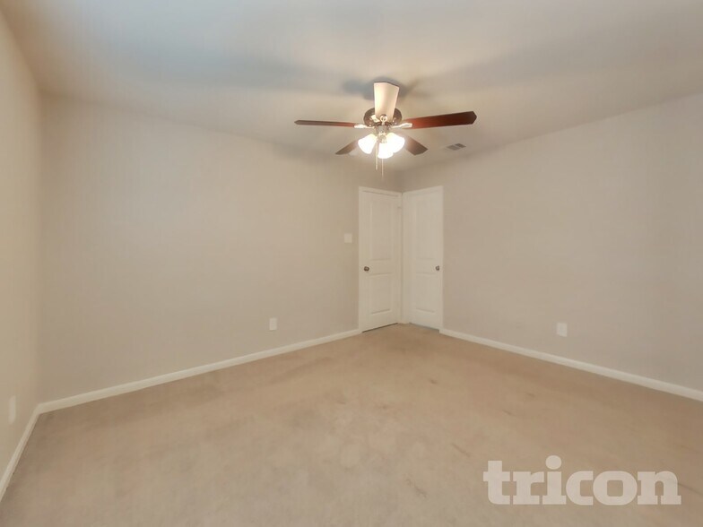Building Photo - 15673 Briar Frst Dr