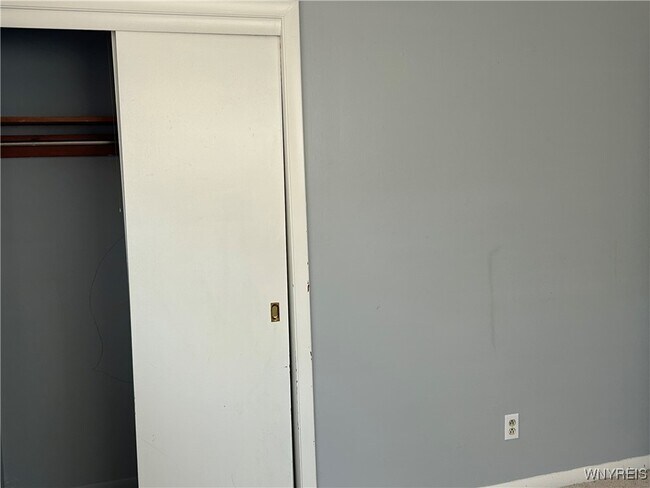 Building Photo - 18 Barone Cir