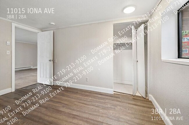 Building Photo - 11015 Iona Ave