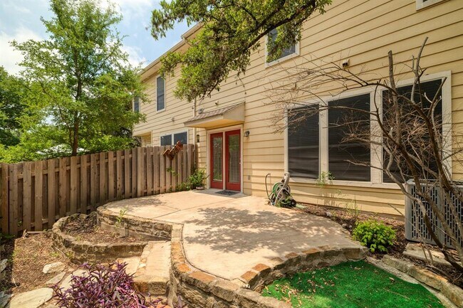 Building Photo - 4620 W William Cannon Dr