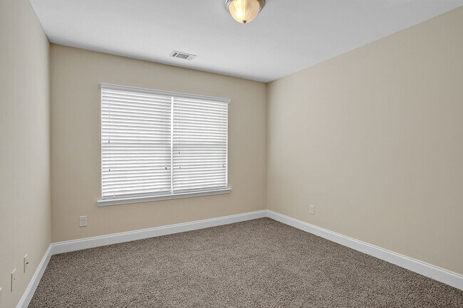 Building Photo - 190 Canyon Oak Loop