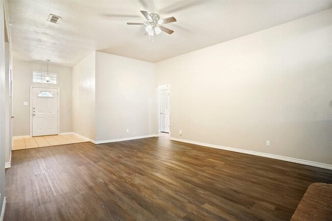 Building Photo - 1025 Westgrove Dr