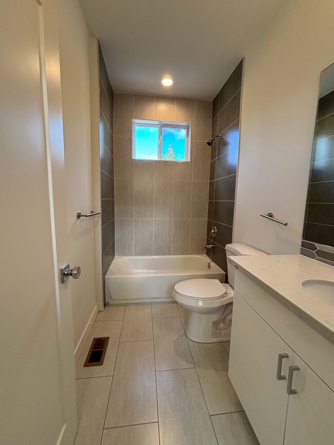 Building Photo - 18526 Wallingford Ave N