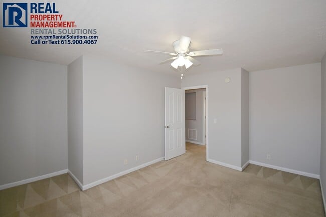 Building Photo - Adorable 2BR/2.5BA townhome in Murfreesboro, close to I-24!
