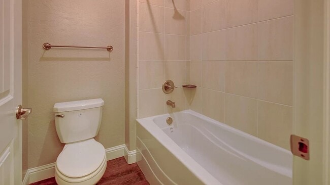 Building Photo - Granville Home for Rent in Deauville East, Clovis, CA