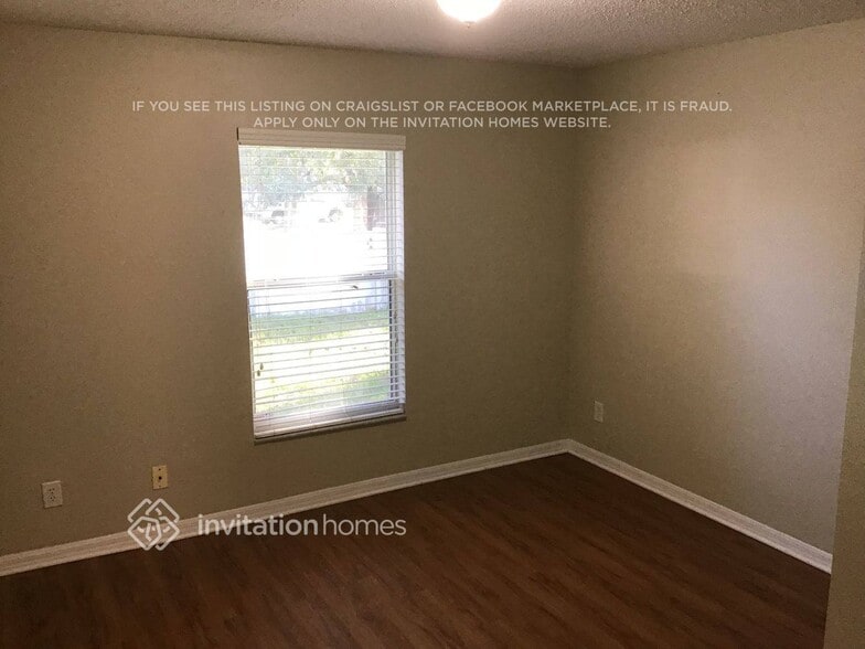 Building Photo - 4741 Ashton Dr W