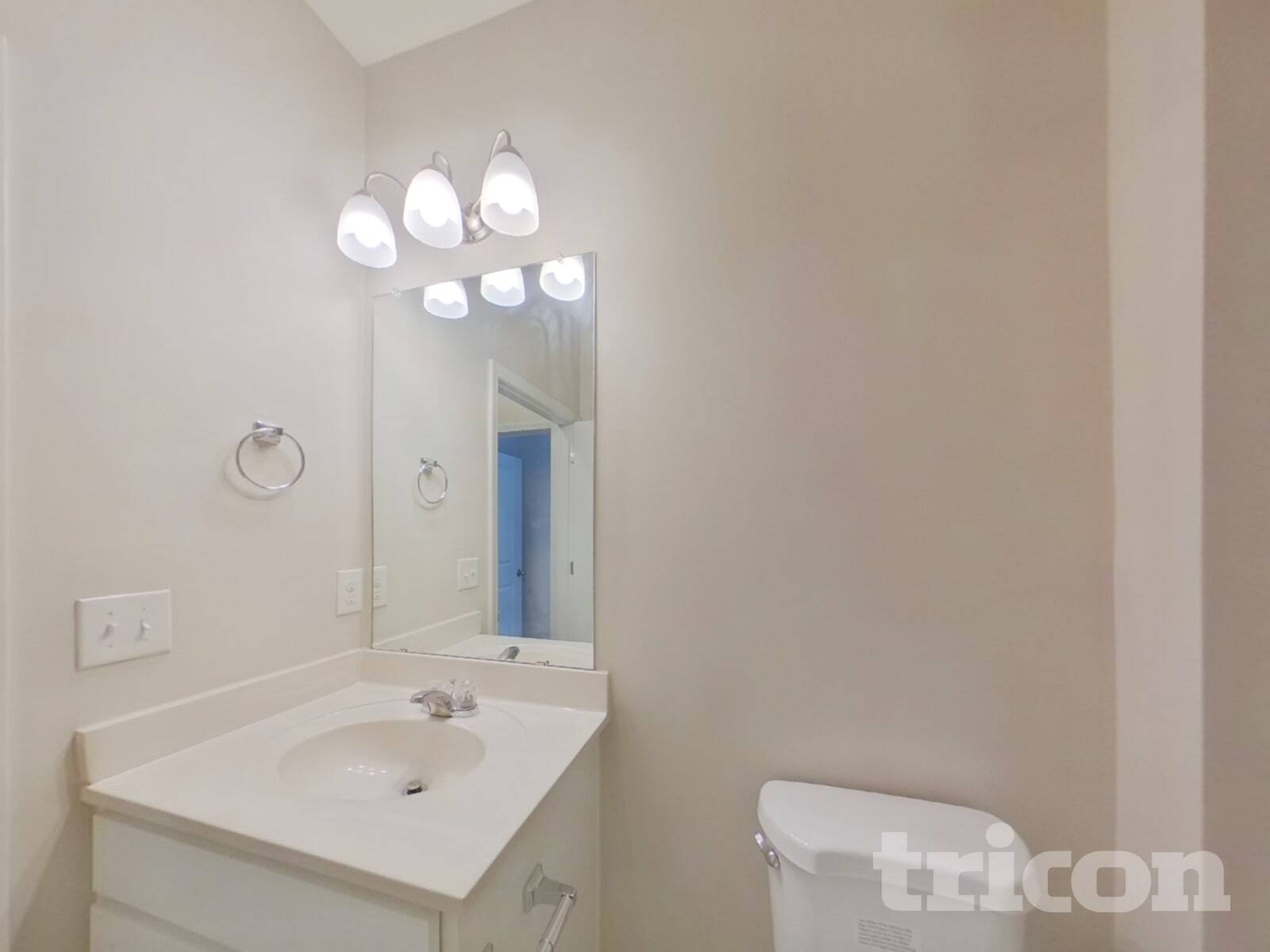 Building Photo - 453 All Seasons Dr