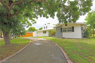 Building Photo - 1353 Stadler Dr