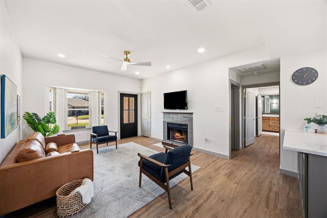 Building Photo - 617 Reed St