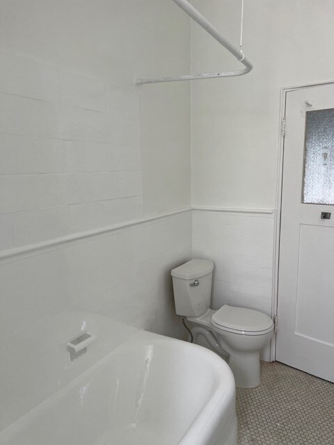 bathroom - 229 Columbia Pl