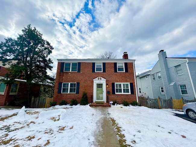 Building Photo - Welcome to this Rare Gem of a Home!