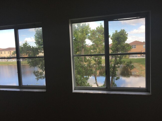 Building Photo - 10803 NW 83rd St