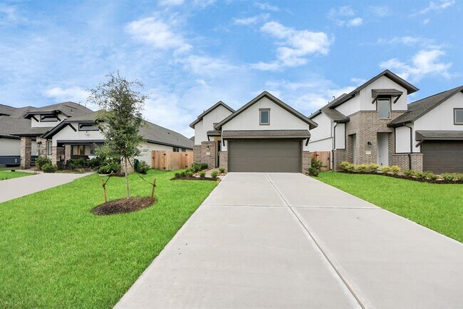 Building Photo - 20731 Sunseed Dr