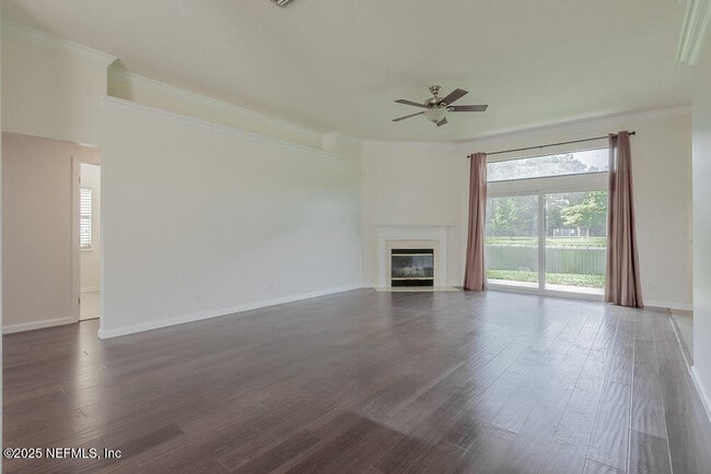 Building Photo - 12080 Scarsdale Dr
