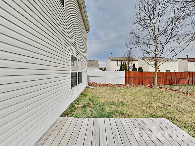 Building Photo - 14674 Fawn Hollow Ln