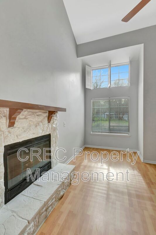 Building Photo - 1411 Oaklanding Rd