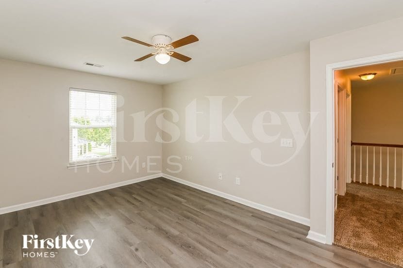 Building Photo - 4637 Triumph Dr SW