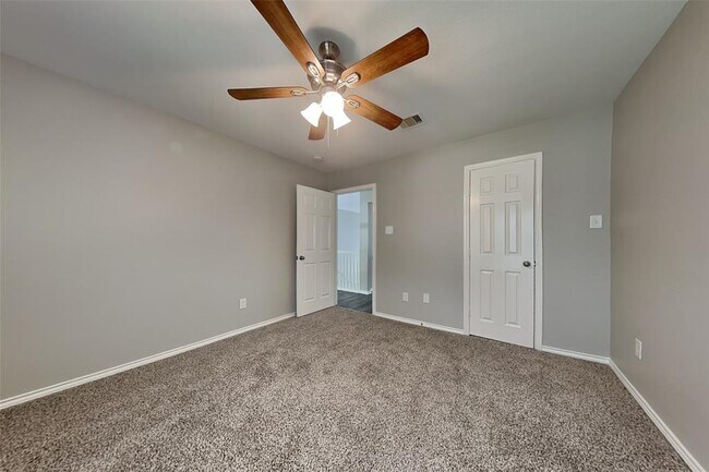Building Photo - 26880 Armor Oaks Dr