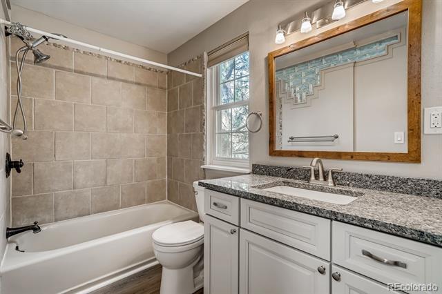 Building Photo - 2250 Sunridge Cir