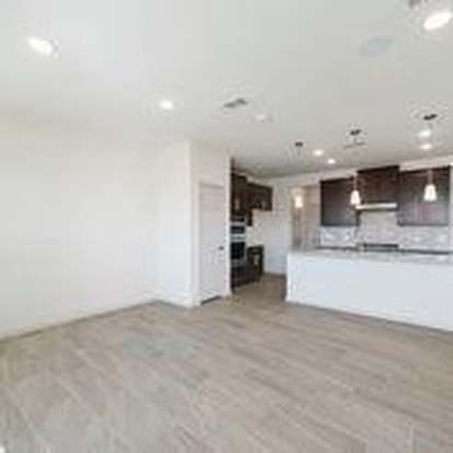Building Photo - 3417 Avondale Vw Dr