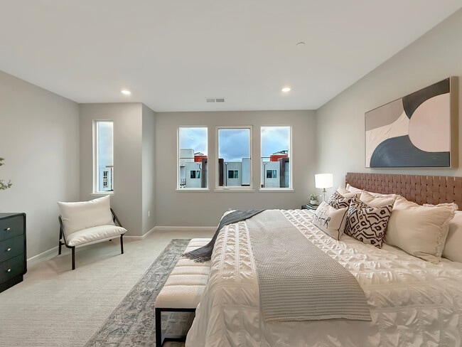 Building Photo - 262 Agustin Narvaez St