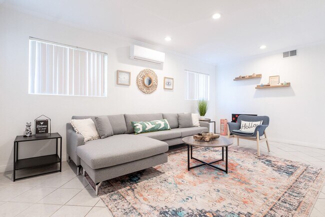 Building Photo - Cozy Zen Retreat Home with 4BD+3BA  Share ...