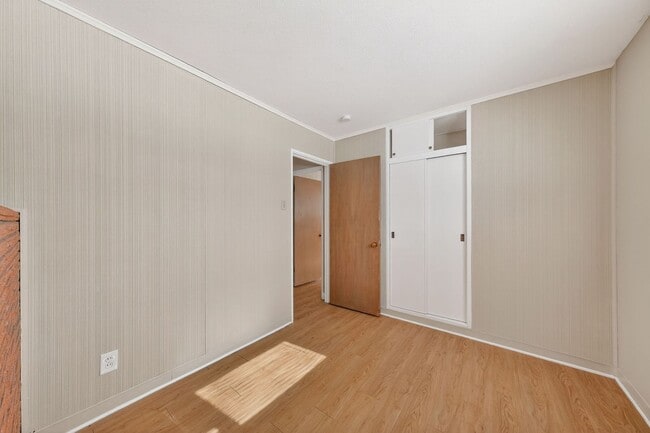 Building Photo - 2321 Noll Dr