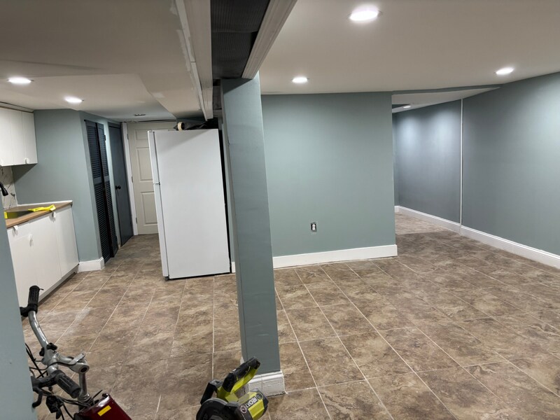 Building Photo - 114-01 Francis Lewis Blvd