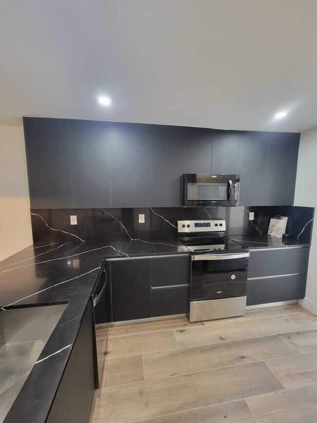 Building Photo - 9442 Oakburst Ln
