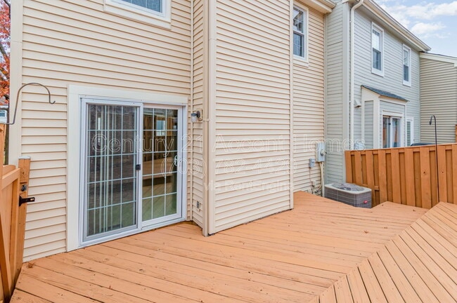 Building Photo - 29 S Floyd St