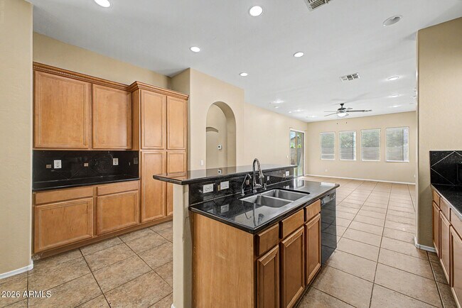 Building Photo - 12929 W Vista Paseo Dr