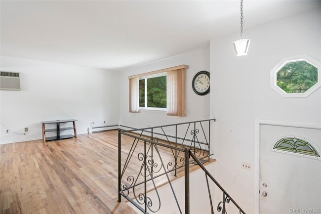 Building Photo - 39 Wolf hollow Rd