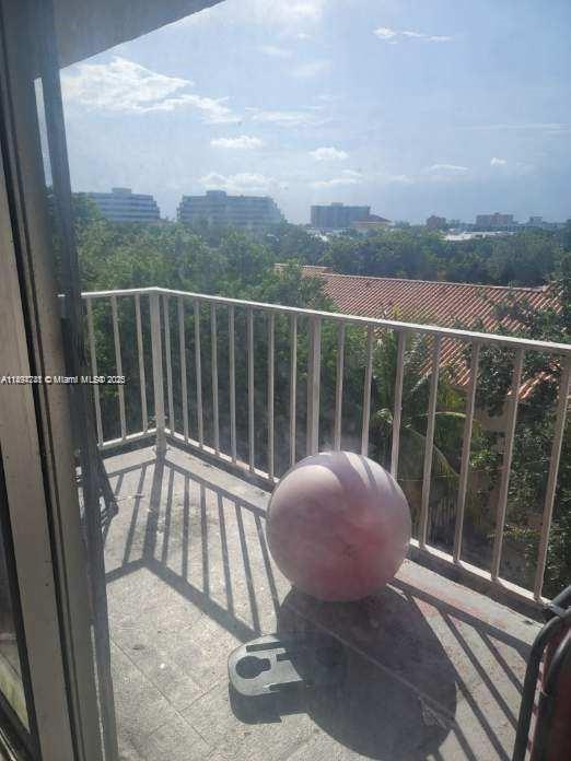 Building Photo - 1805 Sans Souci Blvd