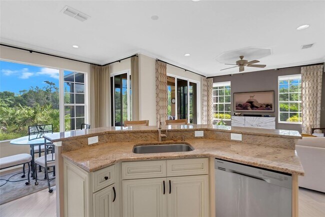 Building Photo - 8204 Villa Grande Ct