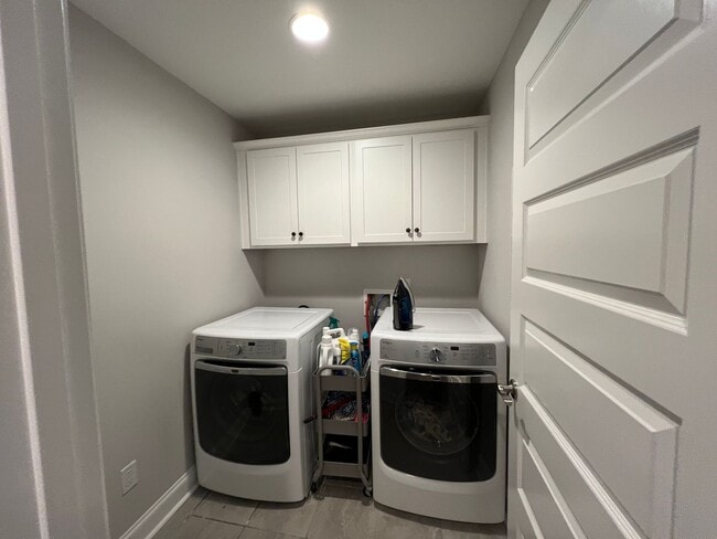 Building Photo - Available July 1, 2026!