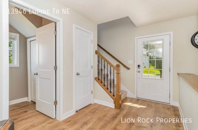 Building Photo - 13946 Lupine Trail NE