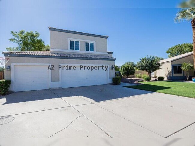 Building Photo - 1343 E Beacon Dr