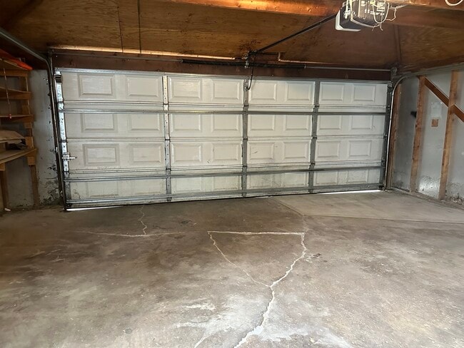 Building Photo - 5144 N Avers Ave