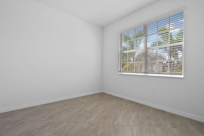 Building Photo - 4373 Lemongrass Dr
