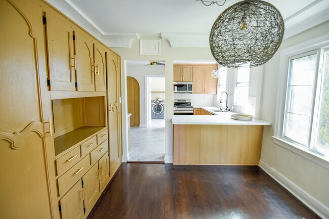 Kitchen/ Breakfast room - 1242 Stearns Dr