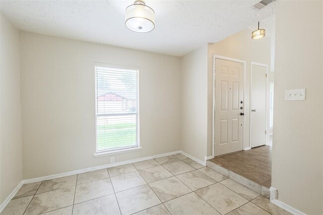 Building Photo - 20223 Regents Corner Ln