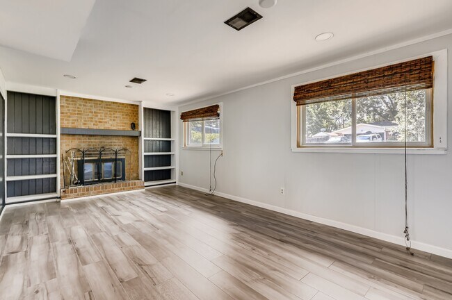 Building Photo - 4641 W Tufts Ave