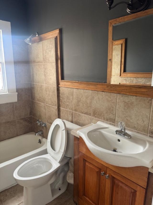 Building Photo - 2229 8th St