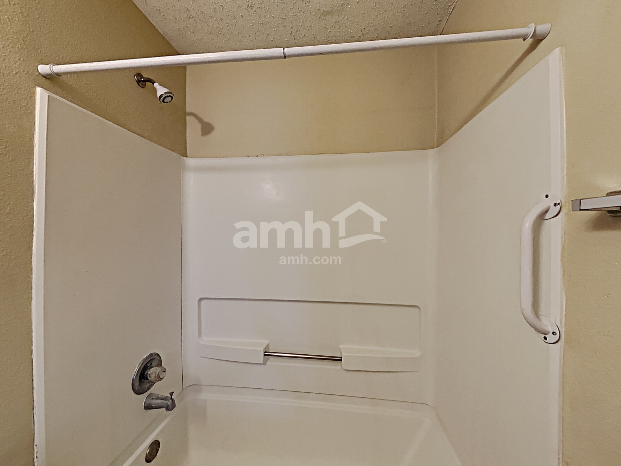 Building Photo - 11011 Victors Hl