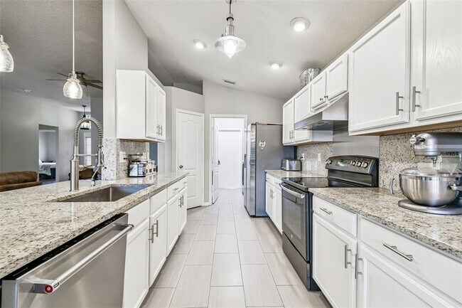 Building Photo - 5354 Lookout Pass