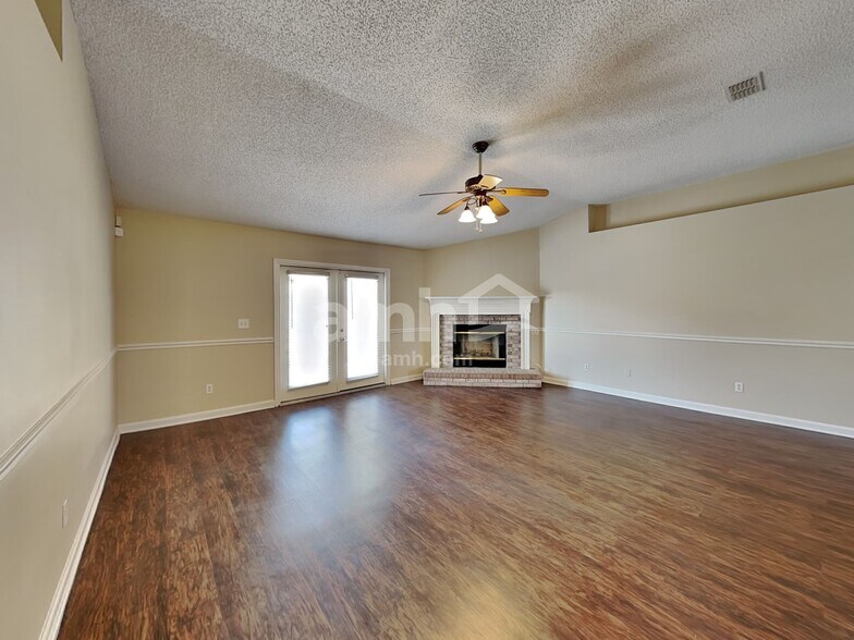 Building Photo - 3154 Fox Squirrel Dr