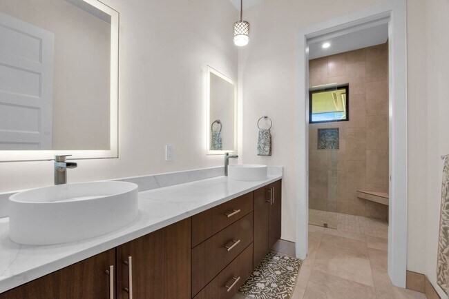 Building Photo - Luxury Ocean View Estate with Infinity Poo...