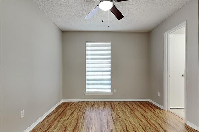 Building Photo - 46 Sandpebble Dr
