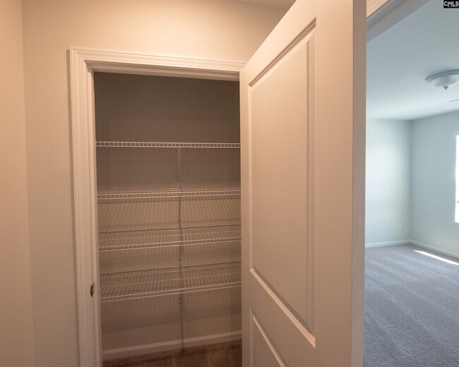 Building Photo - 433 Eclipse Ln